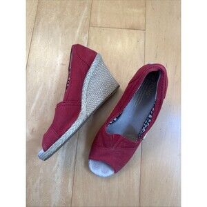RED WEDGES TOMS Size 6 Women’s Straw Heel Canvas Open Toe